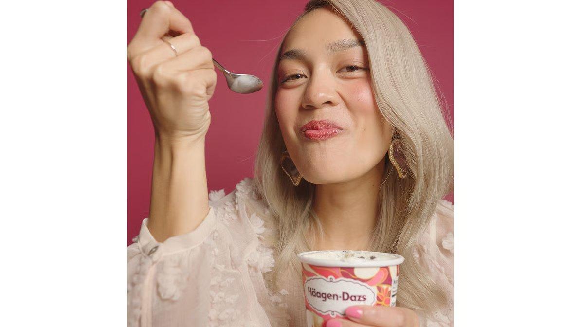 Haagen-Dazs Ice Cream Vanilla (14 oz) - Image 2